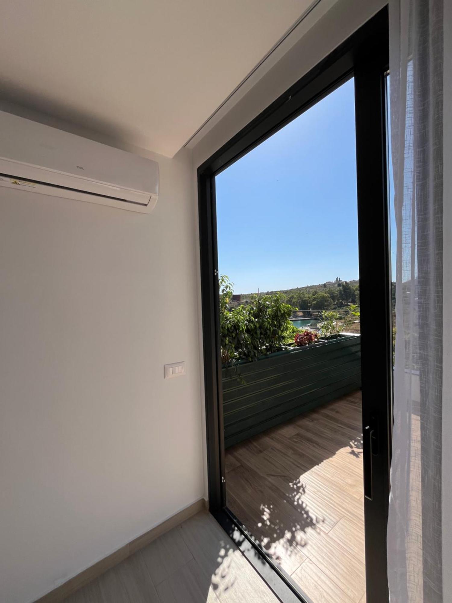 Del Mare Hotell Sarandë Eksteriør bilde