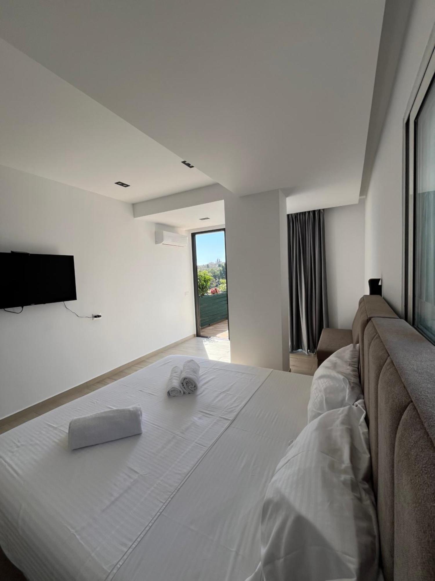 Del Mare Hotell Sarandë Eksteriør bilde